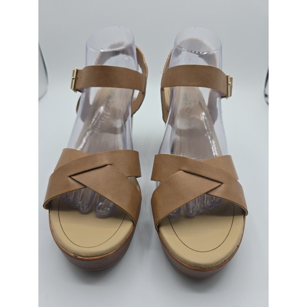 Me Too Amy Wedge Clog 3 1/2" Sandals-Women's-Size 9 Medium-Tan-Criss Cross Front